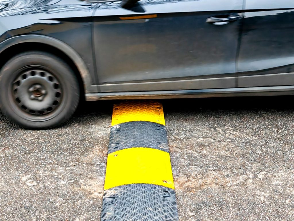 Fahrbahnschwelle
